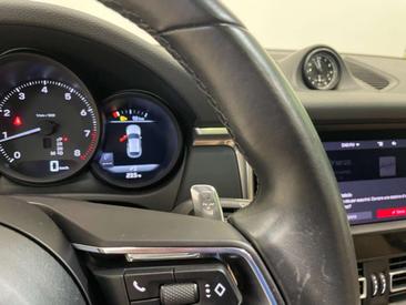 Porsche Macan Electrique Base — photo 18