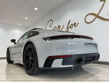Porsche 992 I Carrera — photo 8