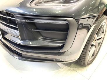Porsche Macan Electrique Base — photo 26