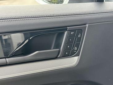 Porsche Cayenne III E-Hybrid — photo 33