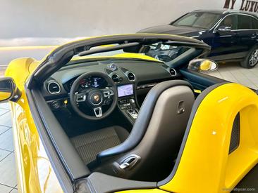 Porsche 718 Spyder — photo 17