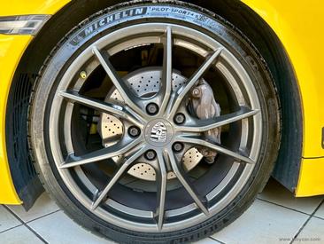 Porsche 718 Spyder — photo 19
