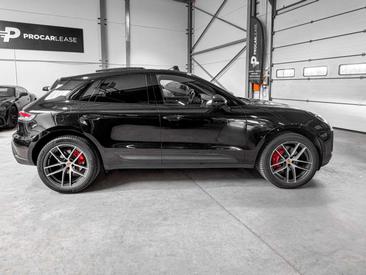 Porsche Macan Electrique S — photo 2