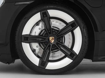 Porsche Taycan 4S — photo 9