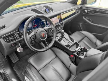 Porsche Macan Electrique S — photo 9