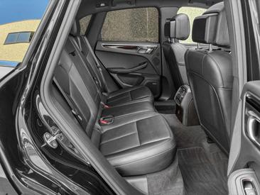 Porsche Macan Electrique S — photo 20