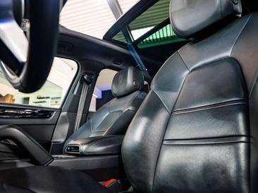 Porsche Cayenne III E-Hybrid — photo 14