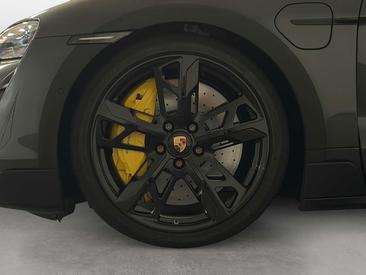 Porsche Taycan Turbo — photo 6