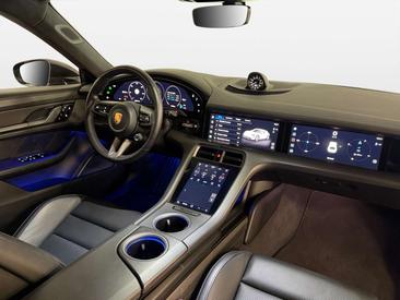 Porsche Taycan Turbo — photo 7