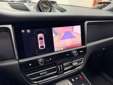 Porsche Macan Electrique T — photo 15