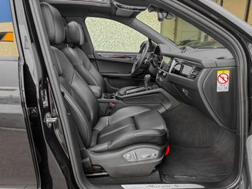 Porsche Macan Electrique S — photo 15