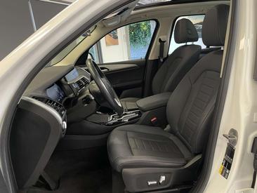 BMW iX3 Executive EDrive40 — photo 2