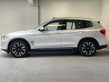 BMW iX3 Executive EDrive40 — photo 10