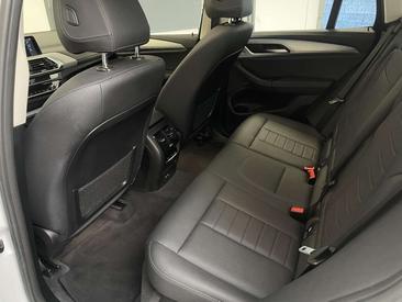 BMW iX3 Executive EDrive40 — photo 15
