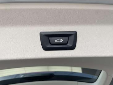 BMW iX3 Executive EDrive40 — photo 43