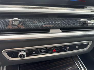 BMW X5 XDrive50e — photo 14
