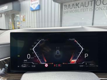 BMW X5 XDrive50e — photo 18