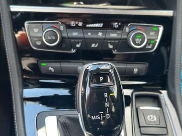 BMW 218 GranTourer Sport — photo 9