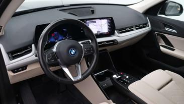 BMW IX1 Launch Edition XDrive30 — photo 7