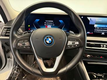 BMW Série 3 Touring 320e — photo 7