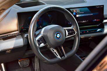BMW I5 M Sport EDrive40 — photo 5