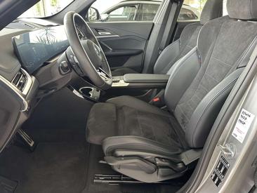 BMW X1 M Sport SDrive18i — photo 19