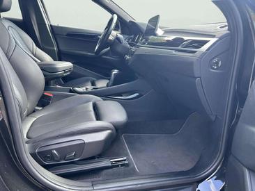 BMW X2 XDrive25e — photo 11