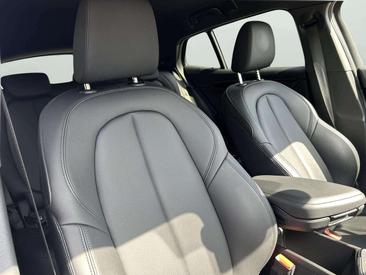 BMW X2 XDrive25e — photo 13
