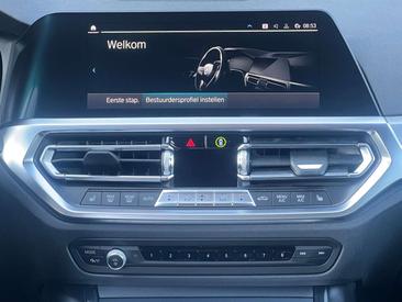 BMW 330e M Sport — photo 19