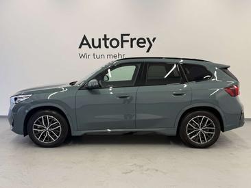 BMW IX1 XDrive30 — photo 4