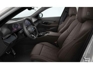BMW I5 EDrive40 — photo 6