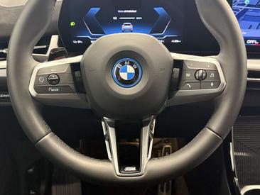 BMW IX1 XDrive30 — photo 10