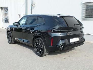 BMW XM 50e — photo 5