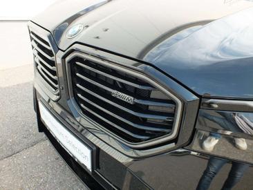 BMW XM 50e — photo 11