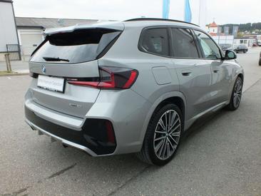 BMW IX1 XDrive30 — photo 7