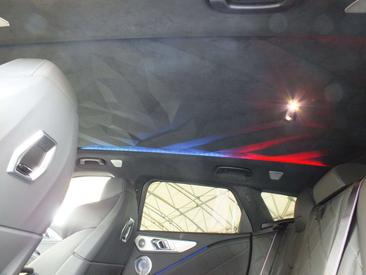 BMW XM 50e — photo 24