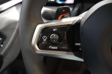 BMW Série 5 520d XDrive — photo 18