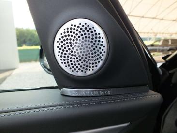 BMW XM 50e — photo 32