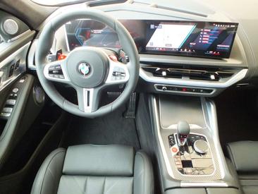 BMW XM 50e — photo 35