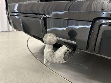 BMW XM 50e — photo 17