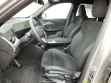 BMW IX1 XDrive30 — photo 16