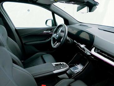 BMW 218 M Sport I — photo 6