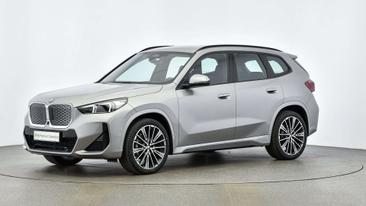 BMW IX1 EDrive20 — photo 5