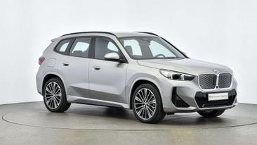 BMW IX1 EDrive20 — photo 7