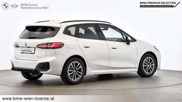 BMW 218 218d — photo 8