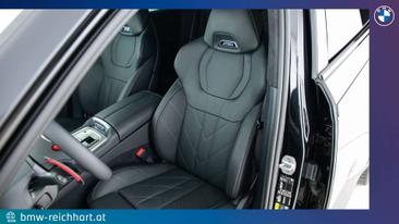 BMW XM 50e — photo 10