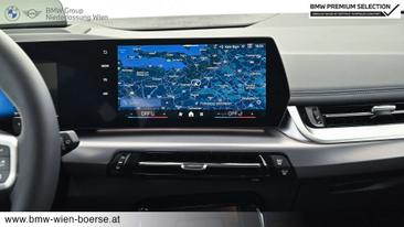 BMW 218 218d — photo 16