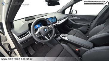 BMW 218 218d — photo 18