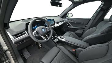 BMW IX1 EDrive20 — photo 20