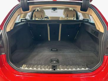 BMW Série 3 Touring 318d — photo 7